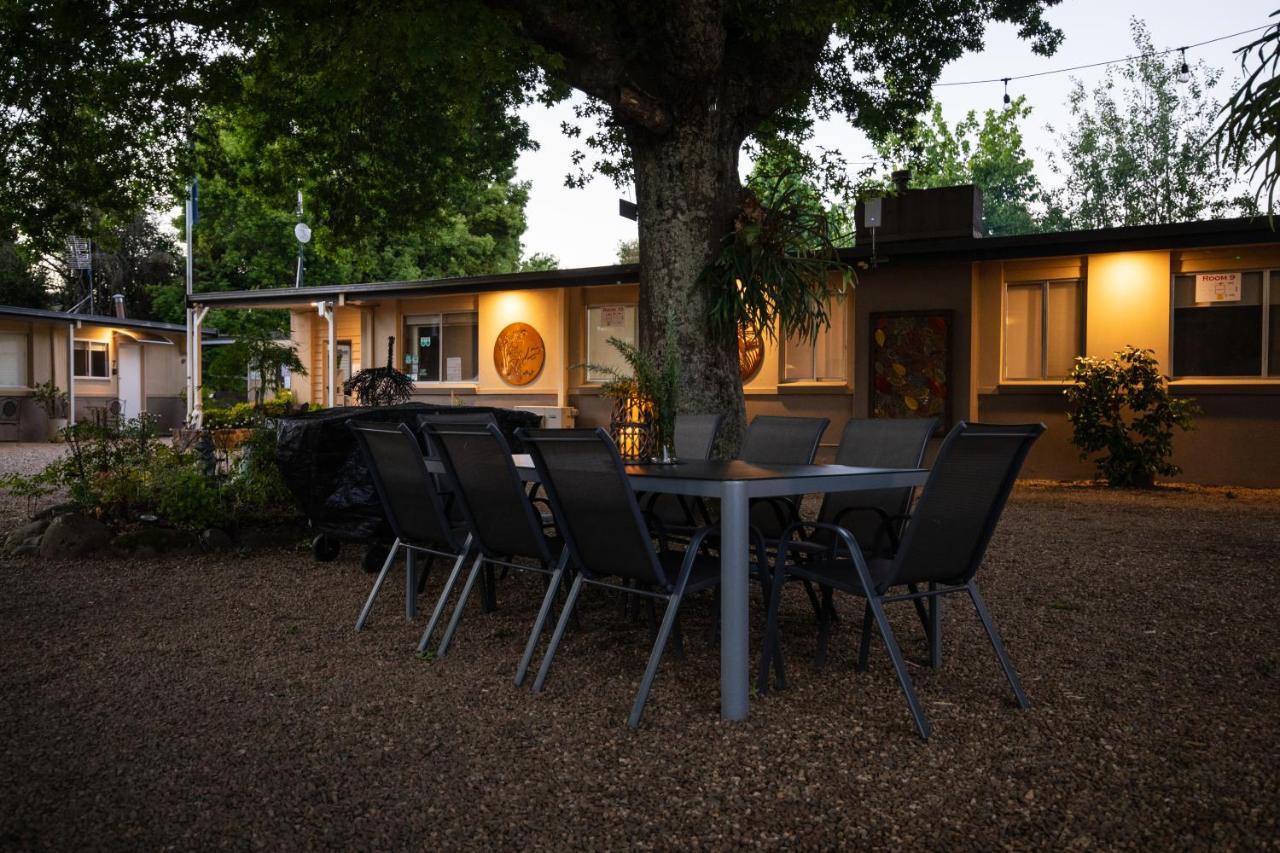 Adina Lodge Holiday Apartments Брайт Екстериор снимка