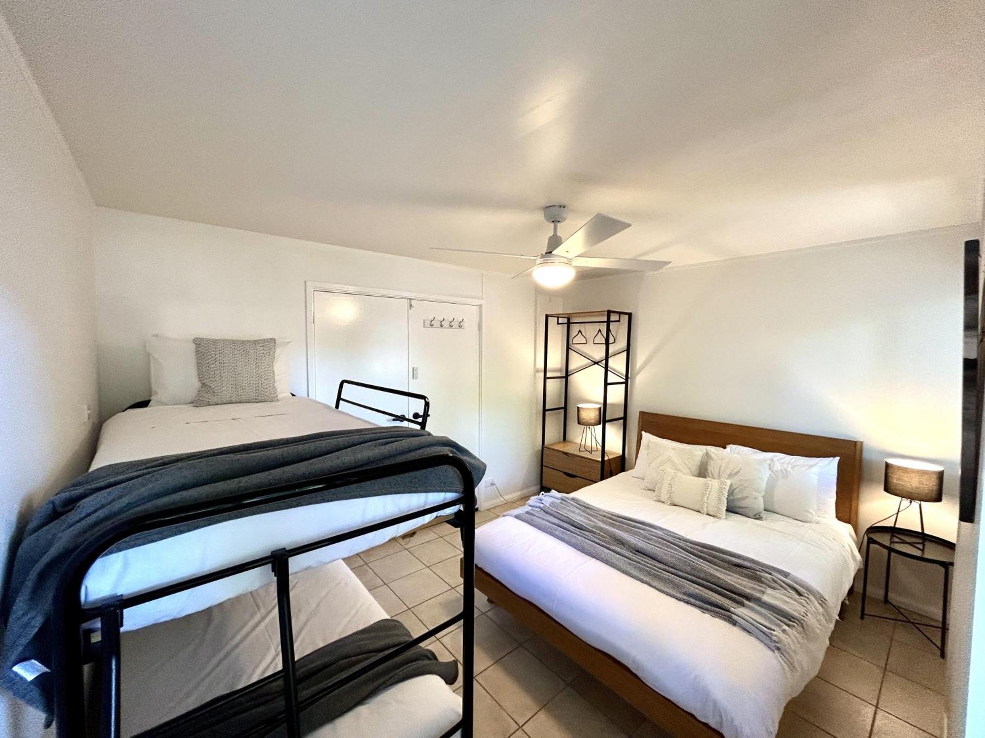 Adina Lodge Holiday Apartments Брайт Стая снимка